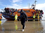 Dozens more migrants arrive in Kent despite risk of being deported to Rwanda