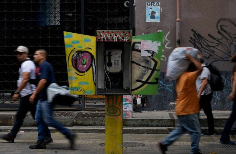 Venezuela plans stock sale in break from socialist model