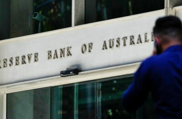 Australian central bank decides first rate hike in 11 years