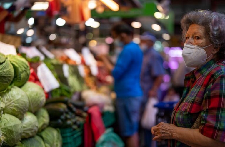 ‘I can&rsquo;t see the light’: War fuels surging prices in Europe