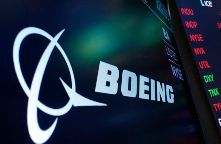 Boeing will move its headquarters to DC area from Chicago
