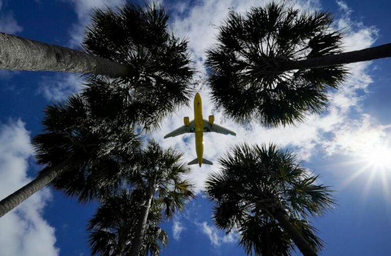 FAA offers fix for snarled Florida air travel this summer