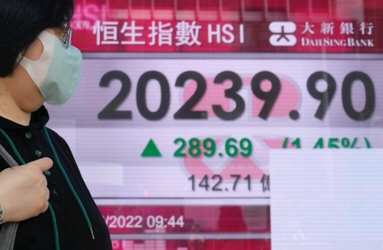 Asian shares advance despite losses on Wall Street