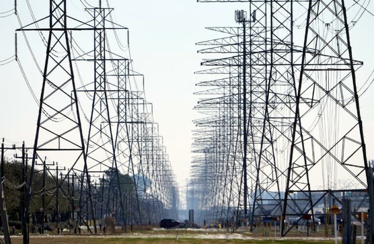 Energy experts sound alarm about US electric grid: ‘Not designed to withstand the impacts of climate change’