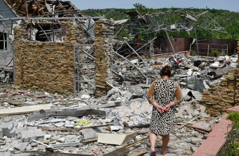 Russians are assembling larger force for new assault on Sloviansk, Ukraine’s military says