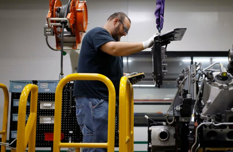 U.S. GDP rose 2.9% in the fourth quarter, more than expected even as recession fears loom