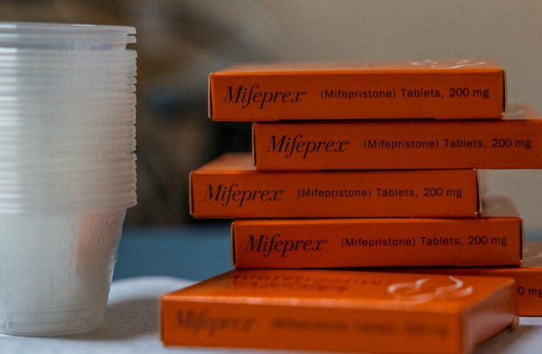 White House plans support for drugstores, pharma in abortion pill battle